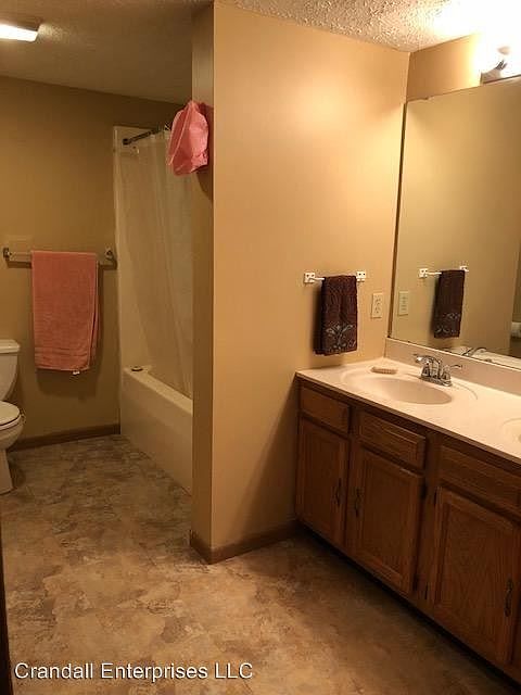 2nd image of 2912 Horizon Dr APT 1