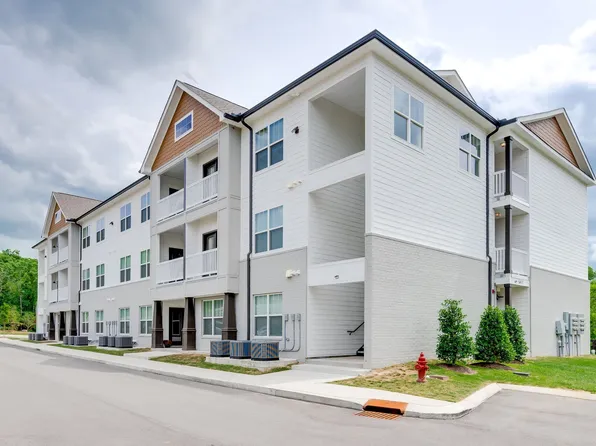 6411 Charlotte Road Cir #105, Nashville, TN 37209