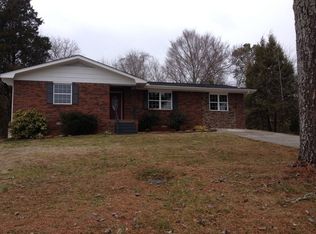 1976 Peavine Rd, Rock Spring, GA 30739