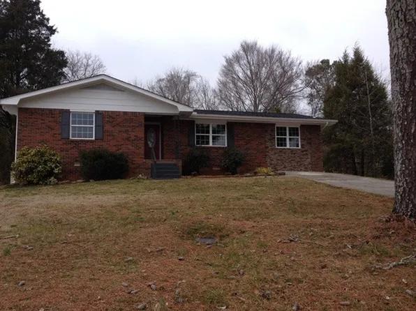 1976 Peavine Rd, Rock Spring, GA 30739