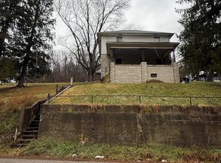 142 Pennsylvania, Cameron, WV 26033