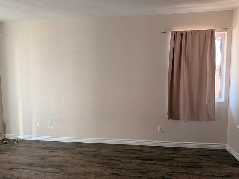 16585 Pine St — Photo 13