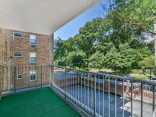 Sold by Robert E. Hill  | media 35