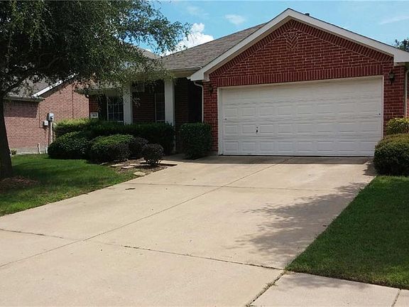 2nd image of 443 Sonoma Dr