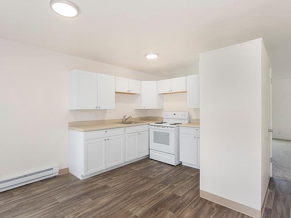 3rd image of 22415 30th Ave S APT 2