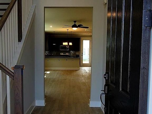 2nd image of 3528 Lafave Ln