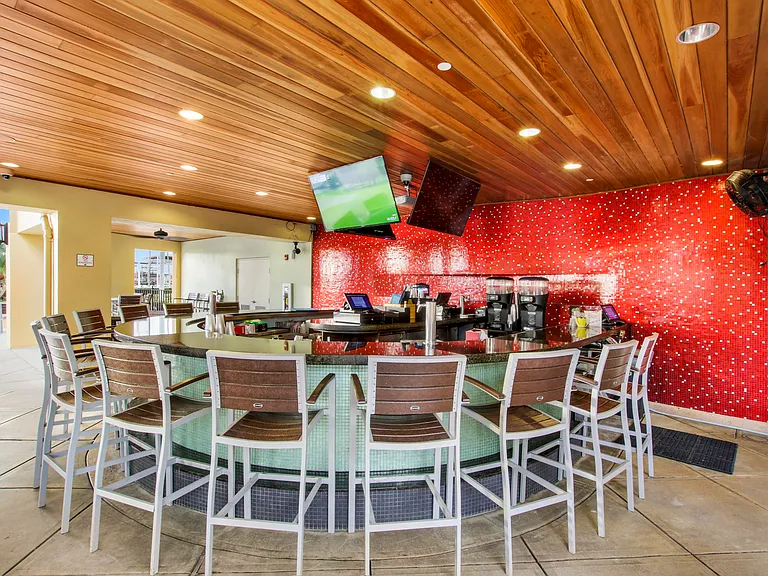 533 Club Dr — Photo 25
