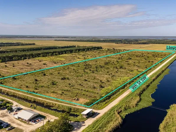 15325 9th St SW, Vero Beach, FL 32968
