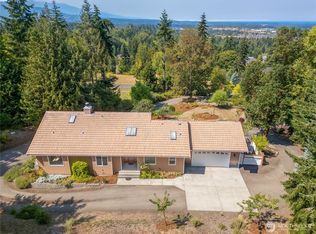 823 Fox Hollow Rd, Sequim, WA 98382