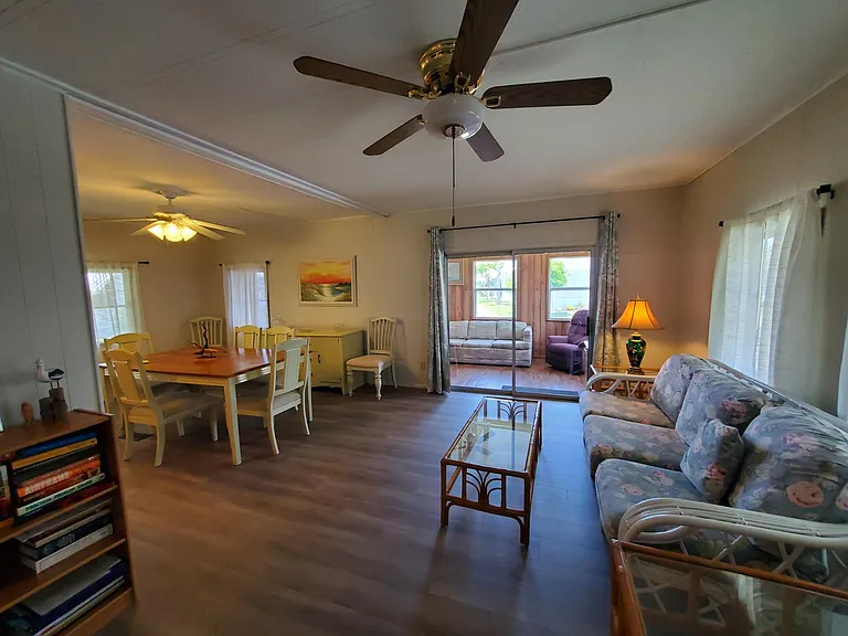 4800 SE Federal Hwy #47 — Photo 10