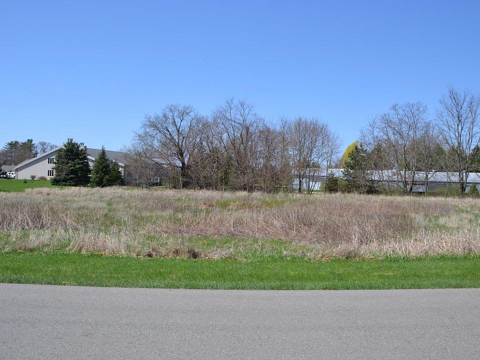 1st image of 487 Meadow Lark Ln W