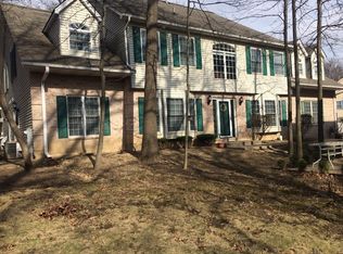 1338 Laurel Oaks Dr, Streamwood, IL