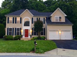 7560 Hummingbird Ct, Sykesville, MD 21784