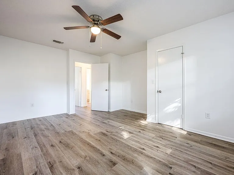 1013 Holton Ave #1 — Photo 14