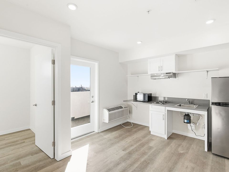 1st image of 228 N Soto St #1