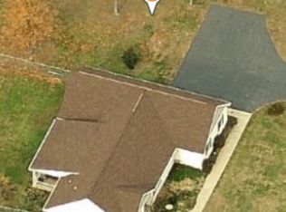 263 Delmar Orchard Rd, Martinsburg, WV 25403