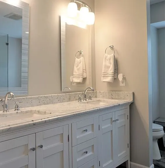 14692 Stratford Dr — Photo 5