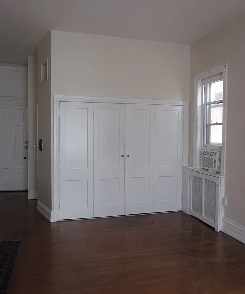 2212 Delancey Pl #2R — Photo 2