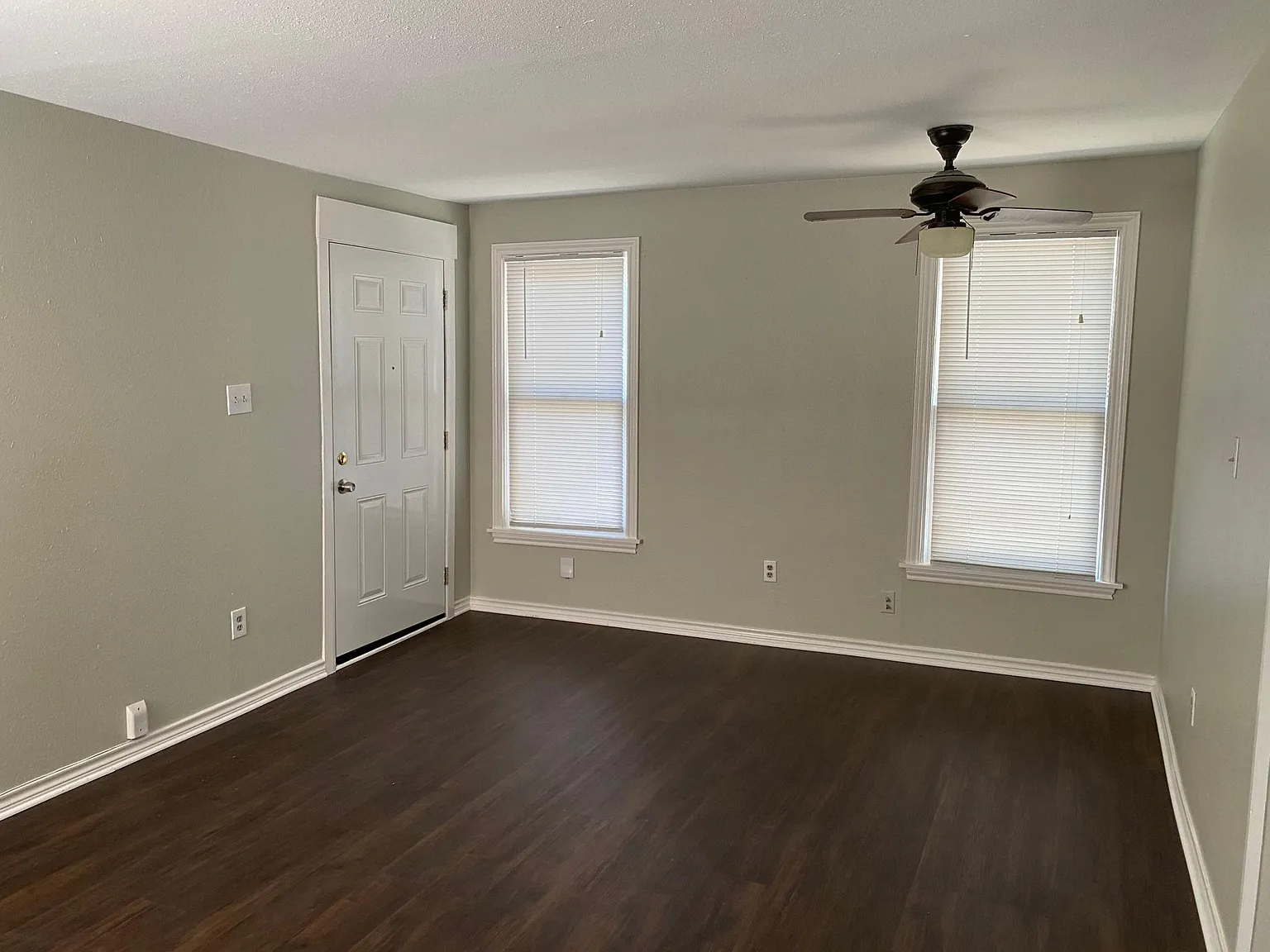 1 bed, 585 sqft, $1,195 — Photo 3