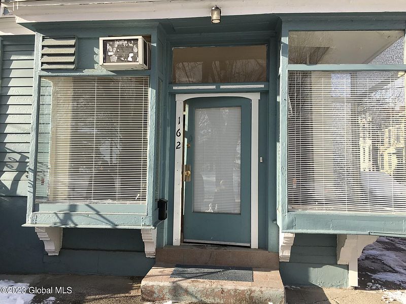 2nd image of 162 S Swan Street