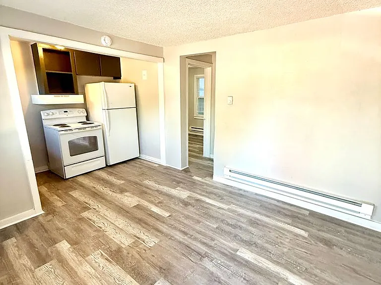 2619 E Willamette Avenue — Photo 24