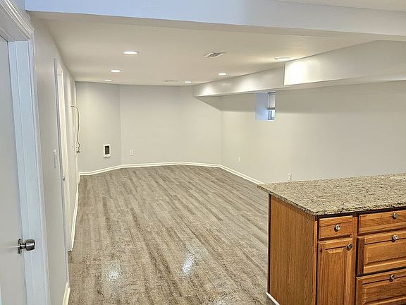 2nd image of 2850 N Nordica Ave
