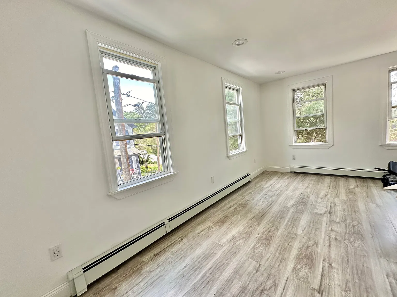 403 N 8th St — Photo 3