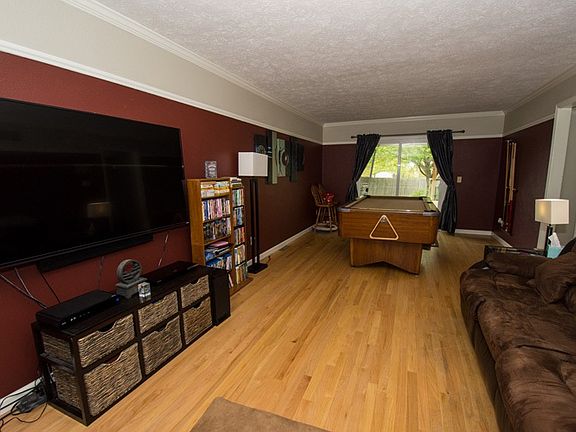 2nd image of 1734 Provincial Dr