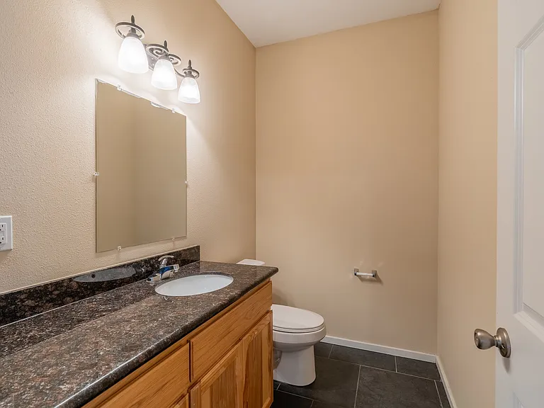 4x2.5 Bathroom