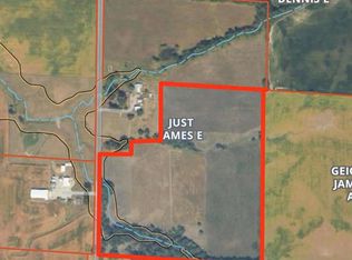 15422 Diamond Springs Rd, Sandoval, IL 62882