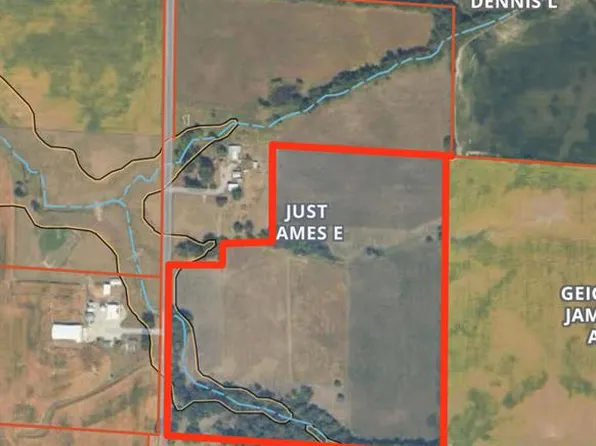 15422 Diamond Springs Rd, Sandoval, IL 62882