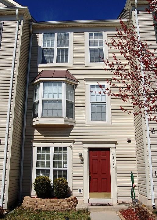 INTERIOR UNIT TOWNHOME