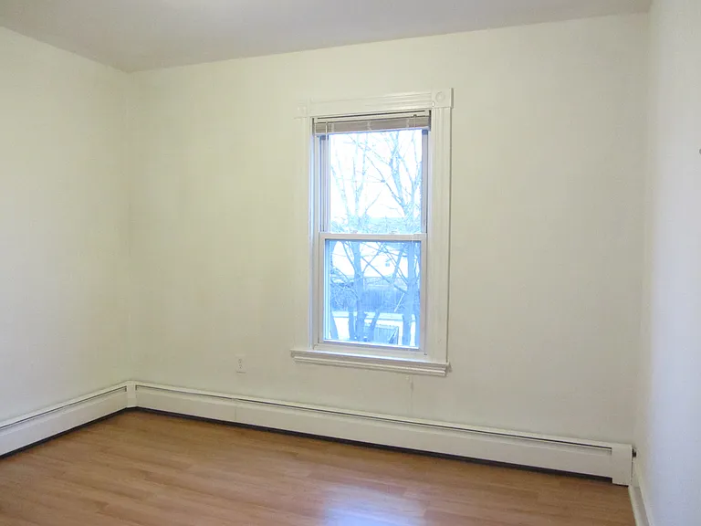 38 Graham St #201 — Photo 7