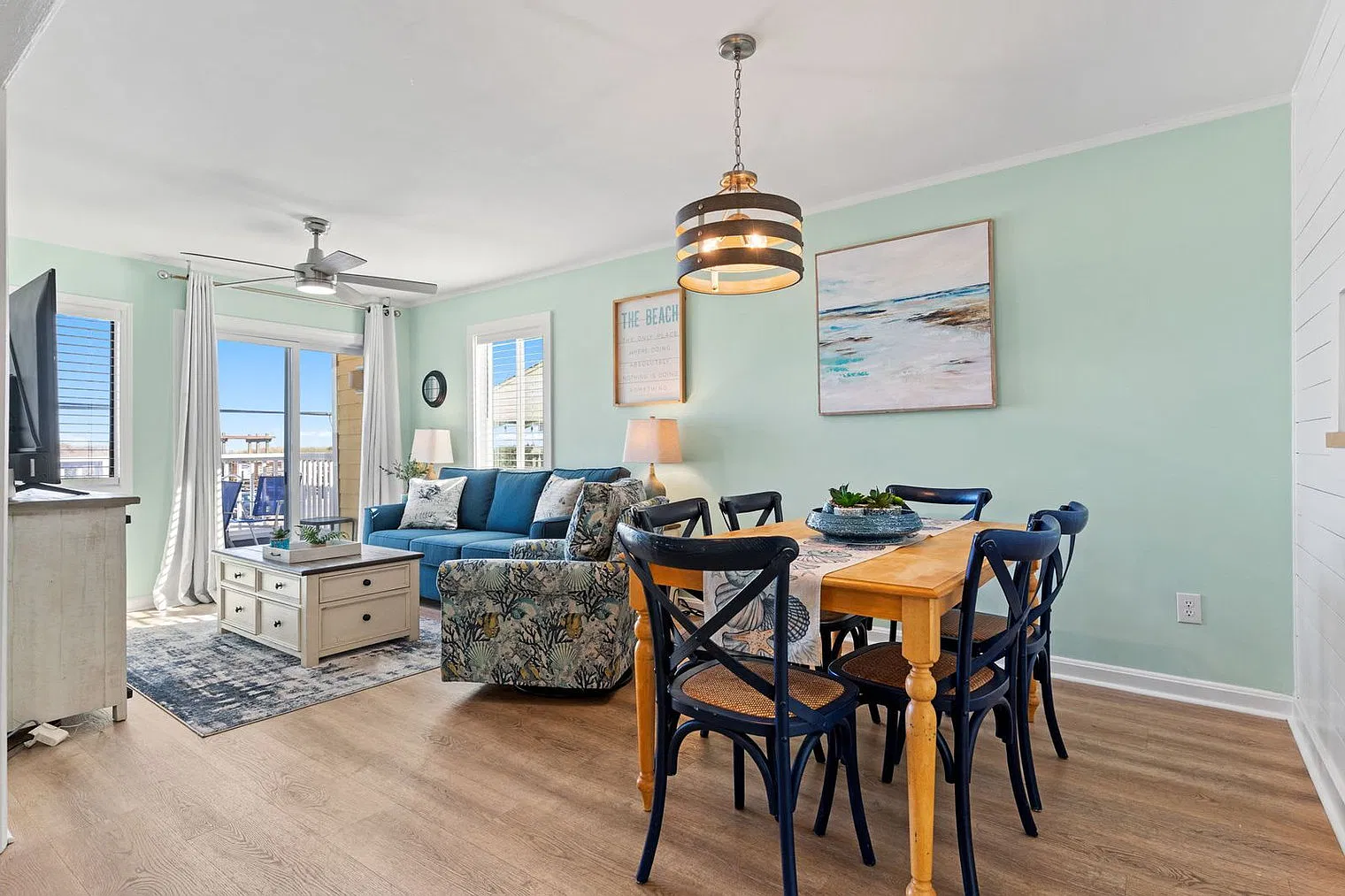2 bed, 2.0 bath, 871 sqft, $3,258 — Photo 3