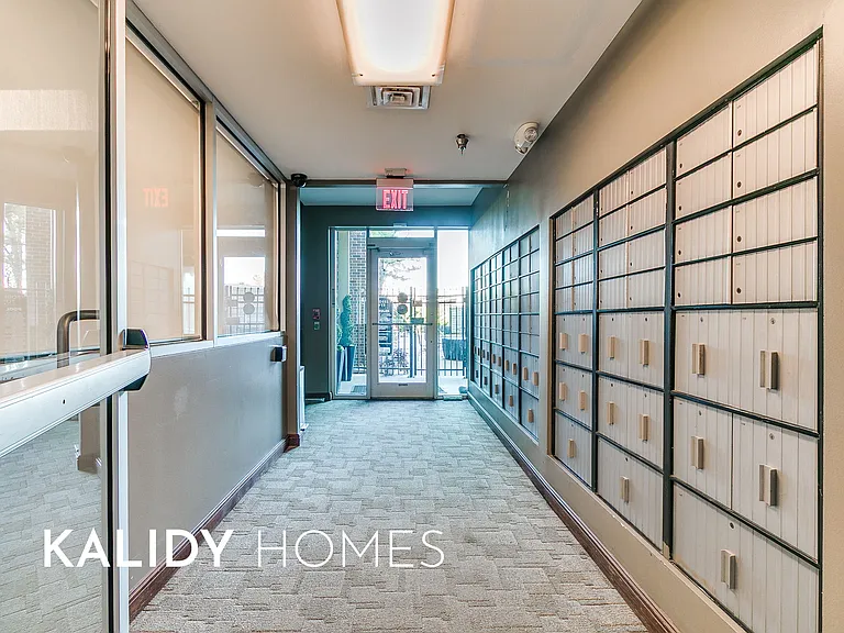 5900 Mosteller Driveunit 164founders Ter — Photo 6