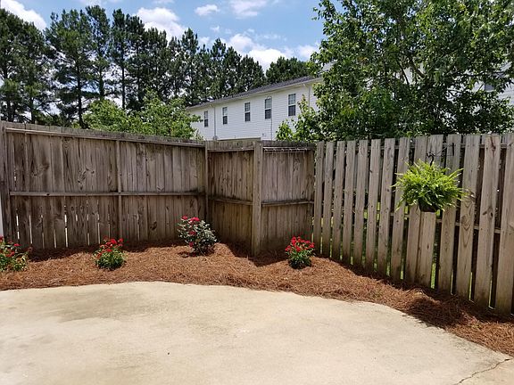 Private fenced patio