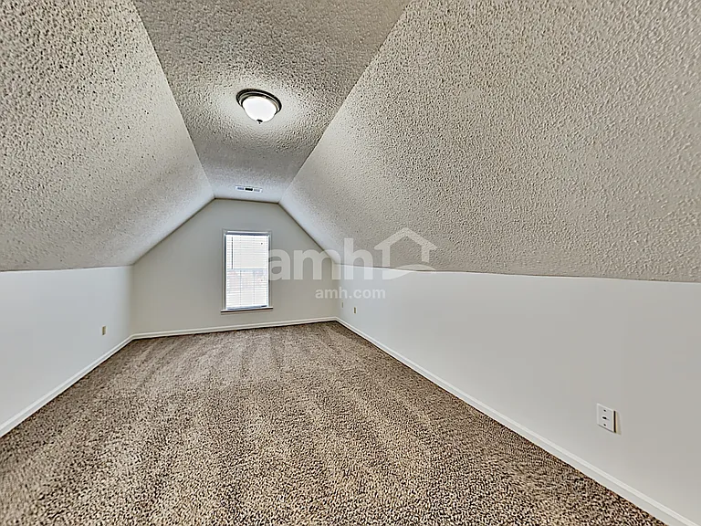 4135 Meadowfield Ln — Photo 12