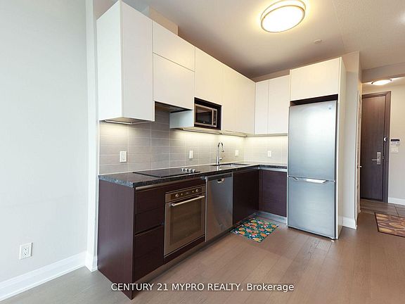 4th image of 15 Water Walk Dr Unit 917