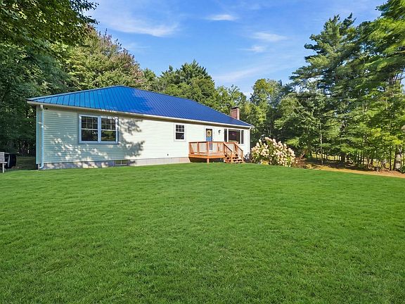 3rd image of 25 Ridgewood Dr
