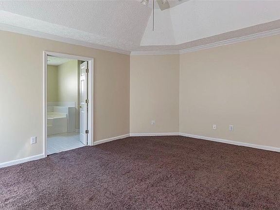 4th image of 6275 Deerwood Dr