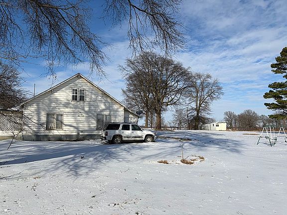 2nd image of 880 County Road 169
