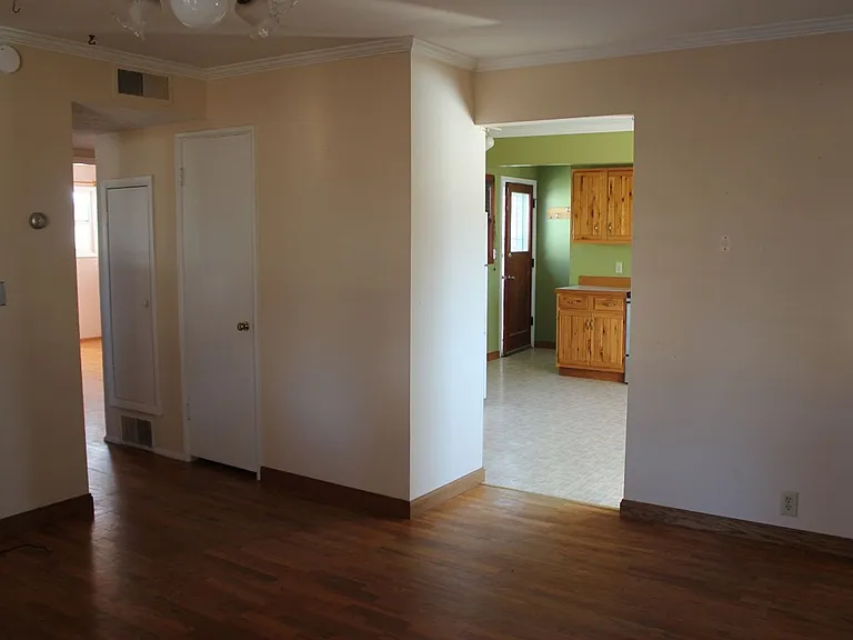 1019 W Montana St — Photo 5