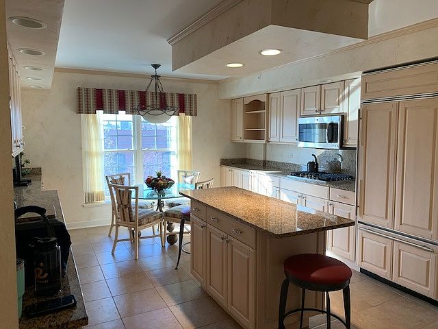 1st image of 2021 Saint Johns Ave APT 4F