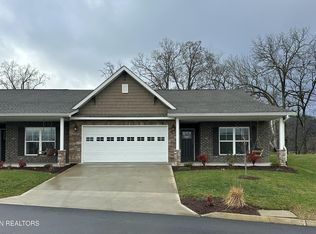 766 Snowflower Cir, Pigeon Forge, TN 37863