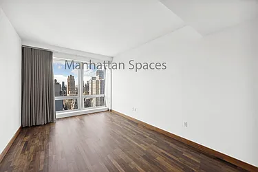 Sold by Manhattan Spaces