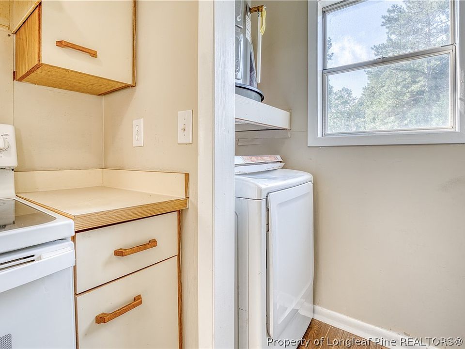 7th image of 1006 Brookhollow Dr APT 7