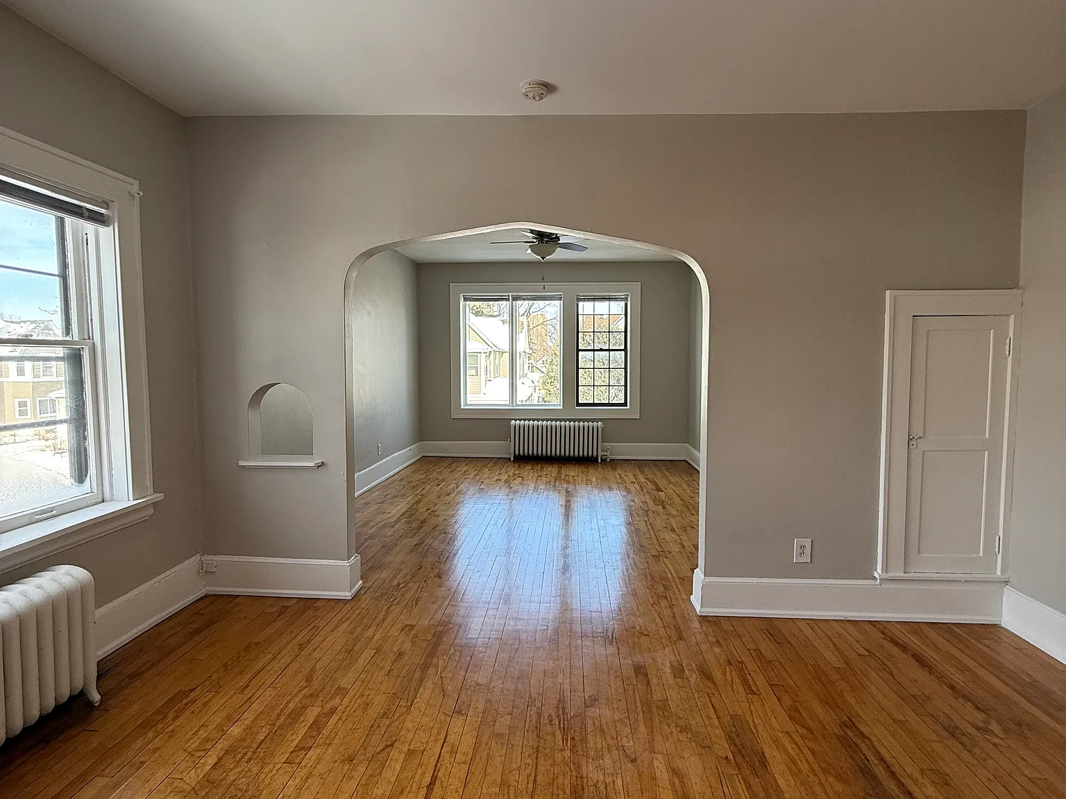 4 bed, $1,959 — Photo 2