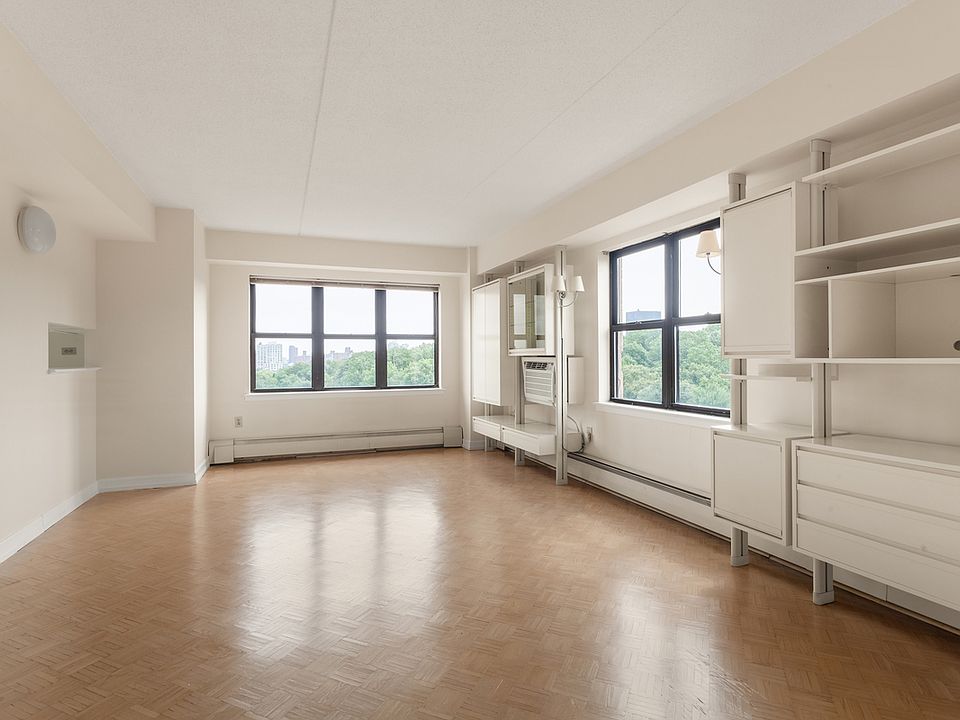 1st image of 300 W 110th St