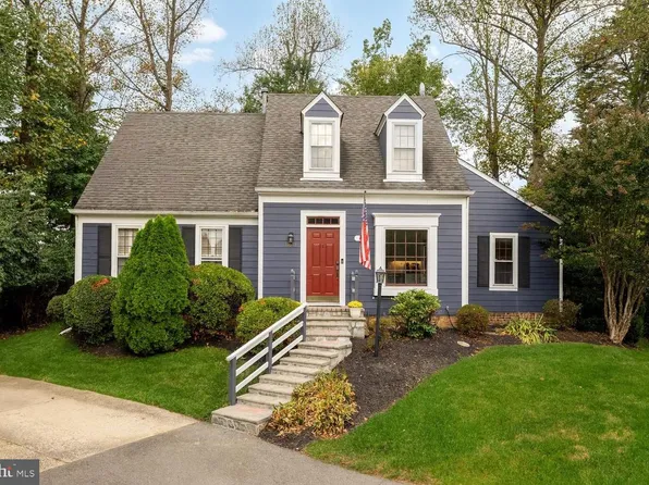 11688 Stockbridge Ln, Reston, VA 20194