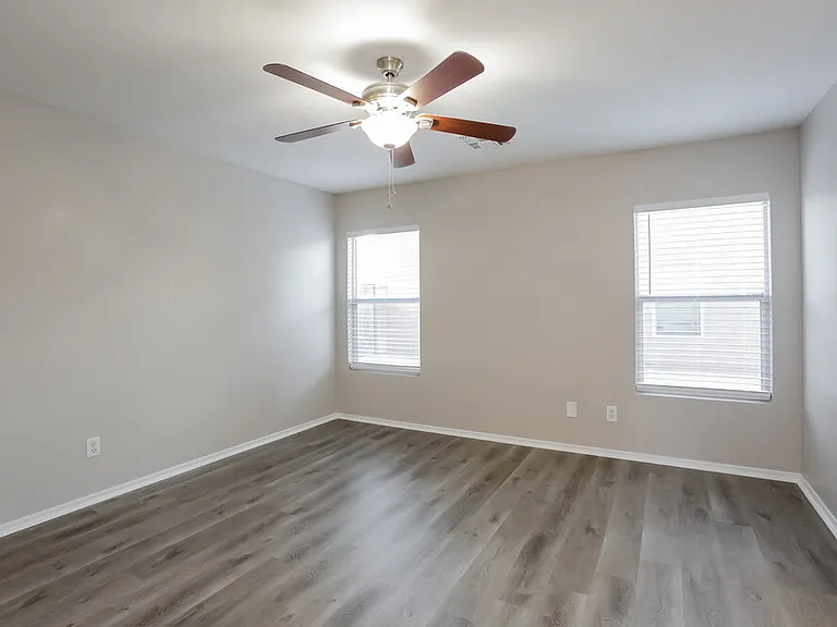 11845 W Lupine Ave — Photo 9